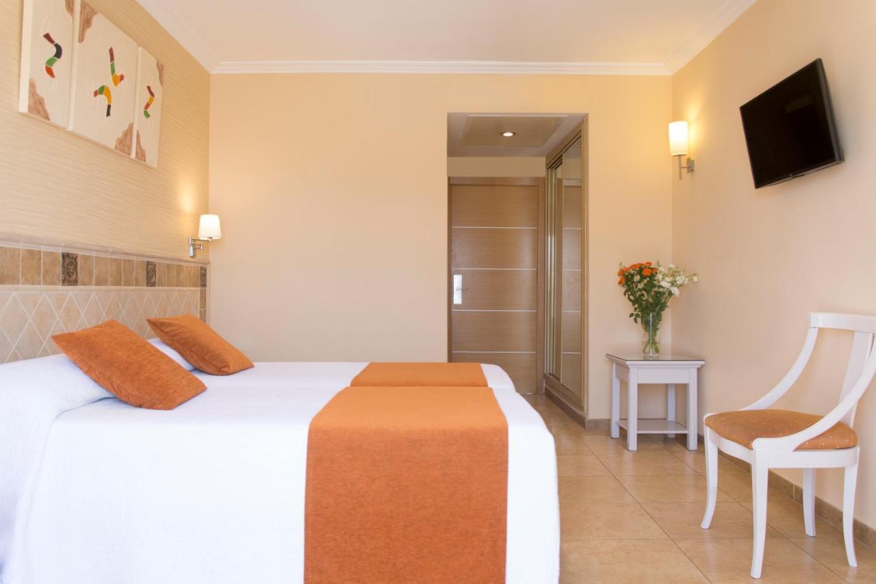 Plaza Cavana Hotell 3*